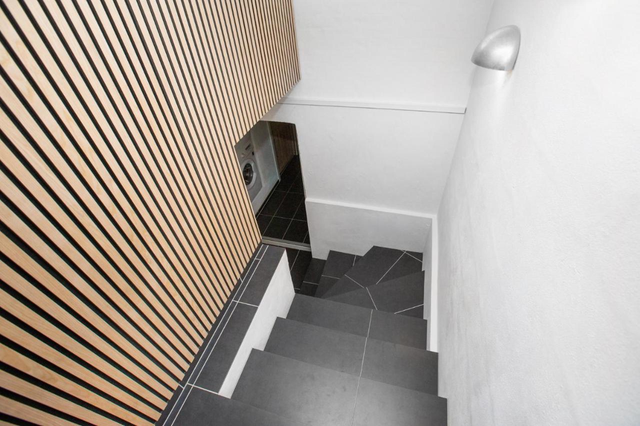 Moderne & Fuldt Udstyret Lejlighed M.Plads Til 4 Hojbjerg 外观 照片