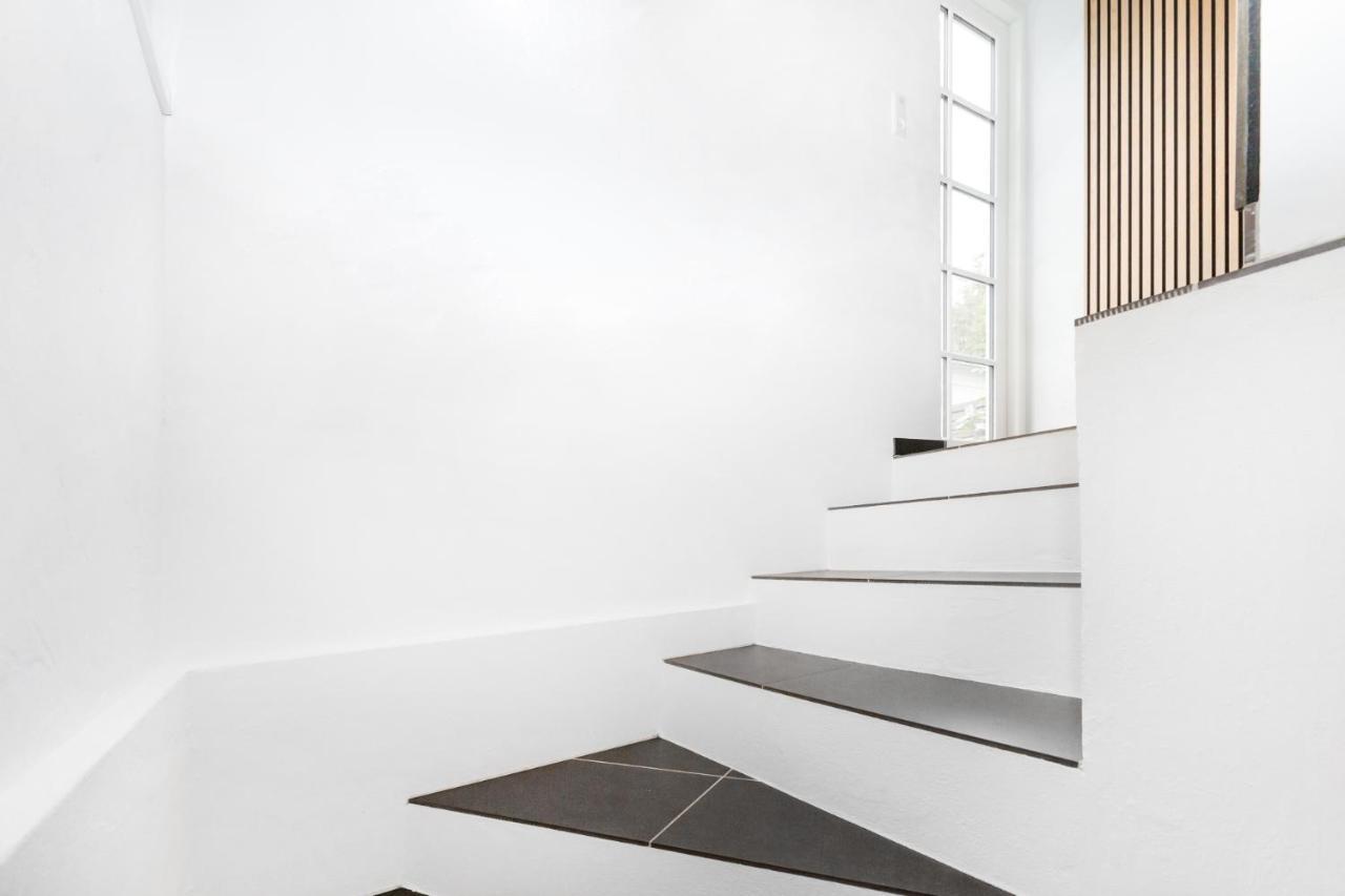 Moderne & Fuldt Udstyret Lejlighed M.Plads Til 4 Hojbjerg 外观 照片