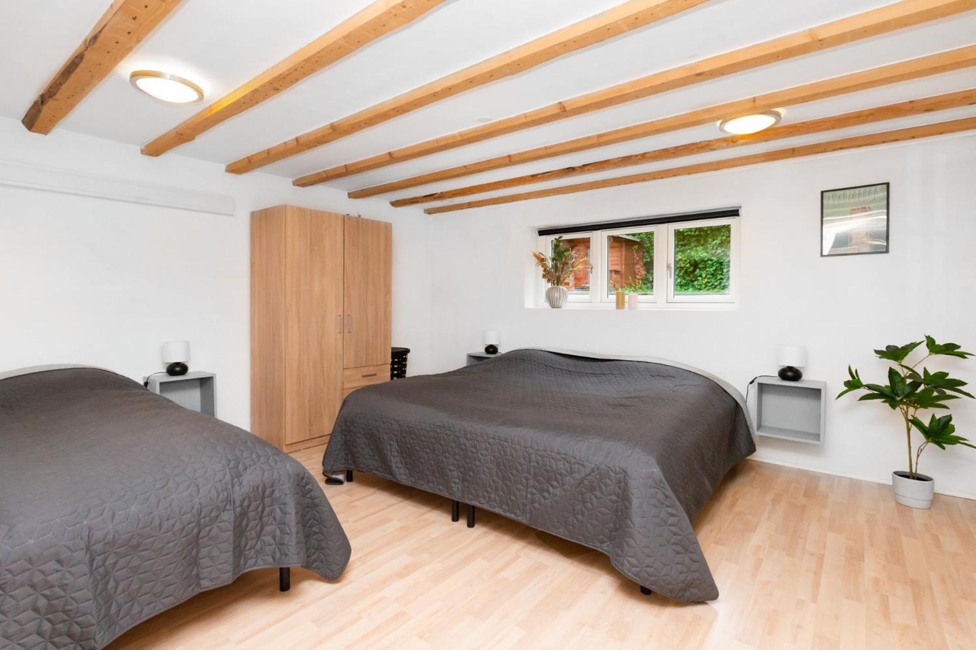 Moderne & Fuldt Udstyret Lejlighed M.Plads Til 4 Hojbjerg 外观 照片
